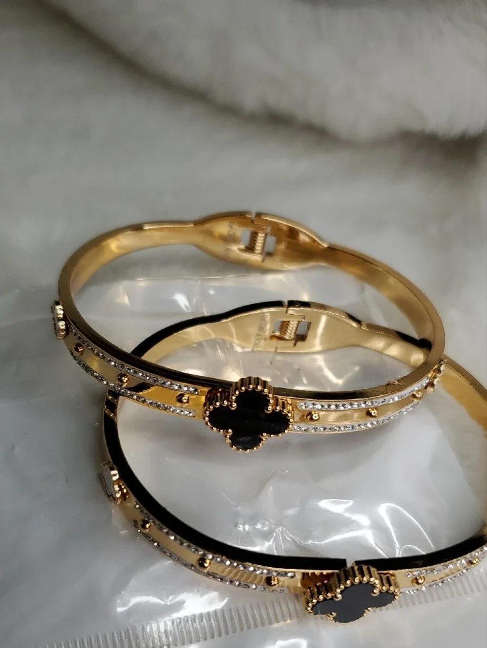 2 Gold Plated Women's Bangle Bracelet with Black Clover Accent